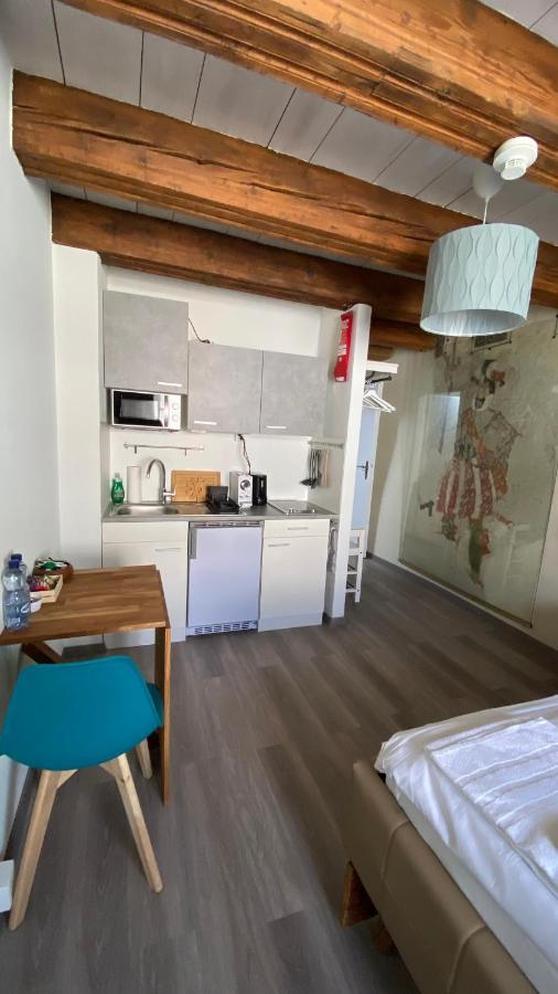 Aux Chambres Du Banneret Neuchâtel Extérieur photo