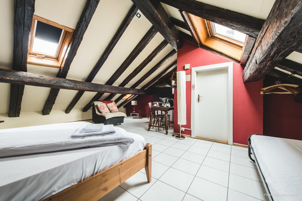 Aux Chambres Du Banneret Neuchâtel Chambre photo